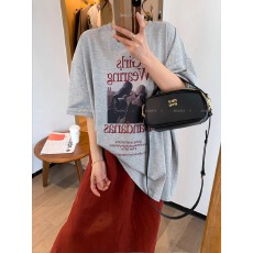 批发2026夏装新款韩版<b class='q'>街头</b>风休闲宽松人像字母人印花T恤