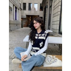 批发2026费尔岛翻领提花针织马甲背心女<b class='q'>冬</b>季外穿马夹巨好看叠穿上衣