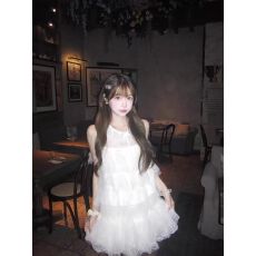 批发韩系夏日穿搭一整套温柔甜美风白色<b class='q'>蕾丝</b>无袖背心蓬蓬短裙<b class='q'>两件套</b>装