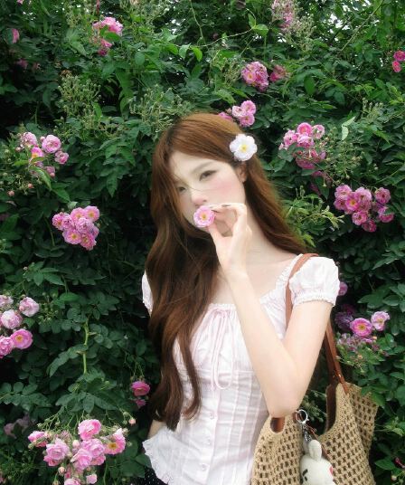 주간 실크 원단 참나무 늑골 조정 핑크색 반팔 여성 셔츠 여름 작은 키 디자인 센스 슬림해 보이는 쇼트 스타일 맨위