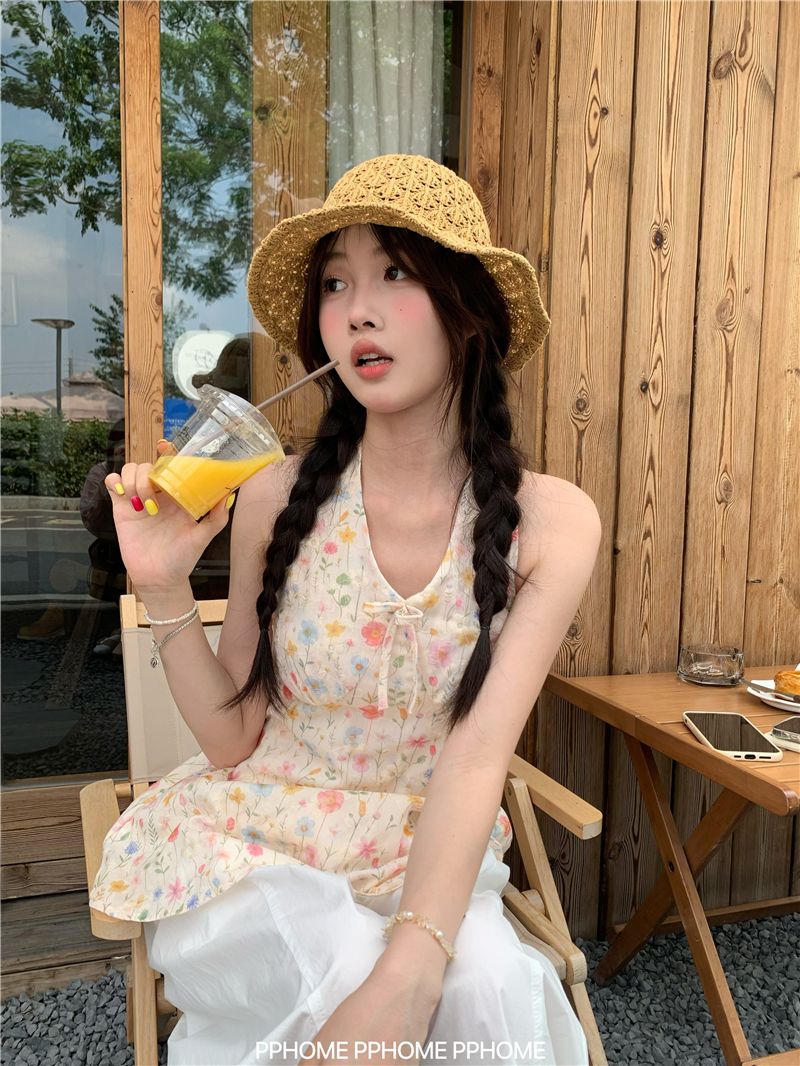 2026 년 여름 새로운 프랑스식 레트로 꽃무늬 조끼 여성 여름 디자인 센스 작은 대중 몸매 가꾸기 뒤로 스트랩
