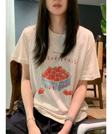 자연 눈꽃 면 신선함 딸기 프린트 반팔 티셔츠 와 성별 마이크로 ~을 통해 루즈핏 느긋한 화이트 맨위