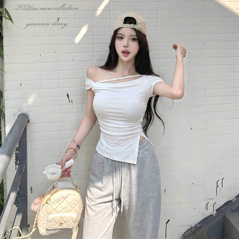비스듬한 어깨 스트랩 트임 티셔츠 여성 여름 핫걸 바람 허리 수축 디스플레이 몸 섹시함 다용도 불규칙 디자인 센스 맨위