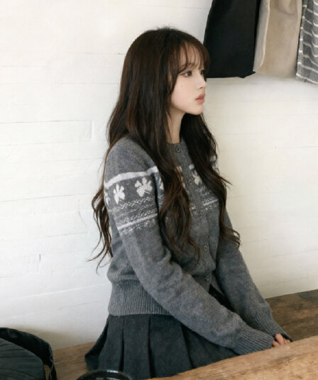 라운드 넥 오픈 가디건 쇼트 스타일 공정한 섬 스웨터 여자 가을 겨울 슬림해 보이는 느긋한 바람 몸매 가꾸기 오픈 가디건 맨위 로드 중