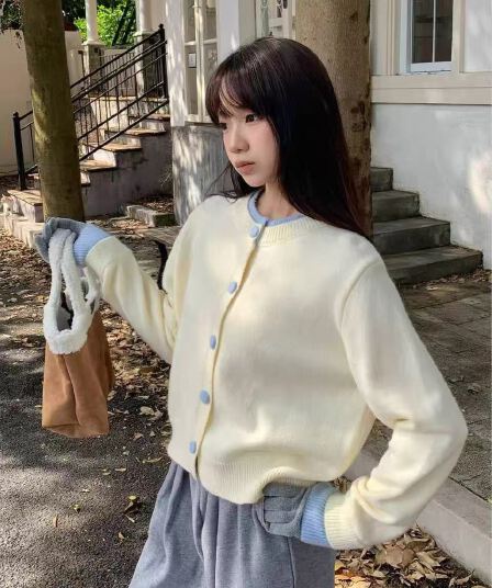 배색 패치워크 페이크 레이어드 니트 오픈 가디건 여성 가을 겨울 디자인 센스 스웨터 코트 부드러운 한 부서 바람 가을 겨울 맨위