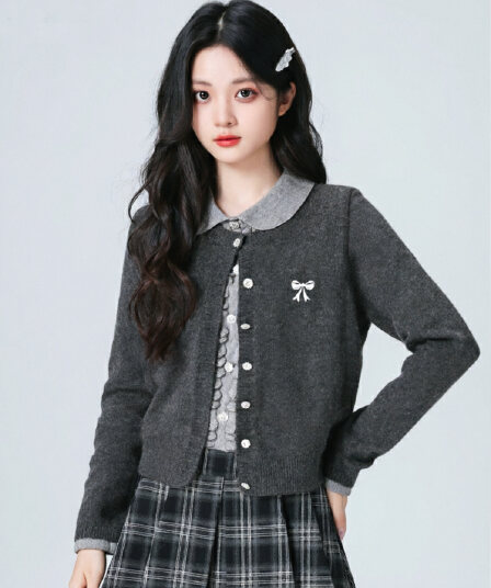 회색 POLO 칼라 페이크 레이어드 니트 오픈 가디건 여성 봄 가을 2026 가을 새로운 배색 폴로 칼라 스웨터 쇼트 스타일 맨위
