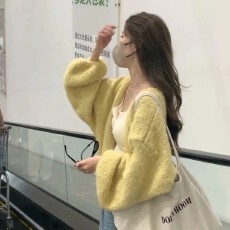 批发甜美风秋黄色灯笼袖毛衣开衫女2026<b class='q'>春</b>秋新款宽松针织外套