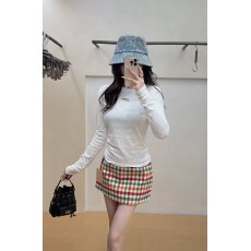 批发爆款必入缪系简约<b class='q'>上衣</b>+格子短裙套装