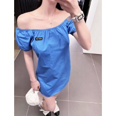 批发爆款缪系必入纯欲连衣裙