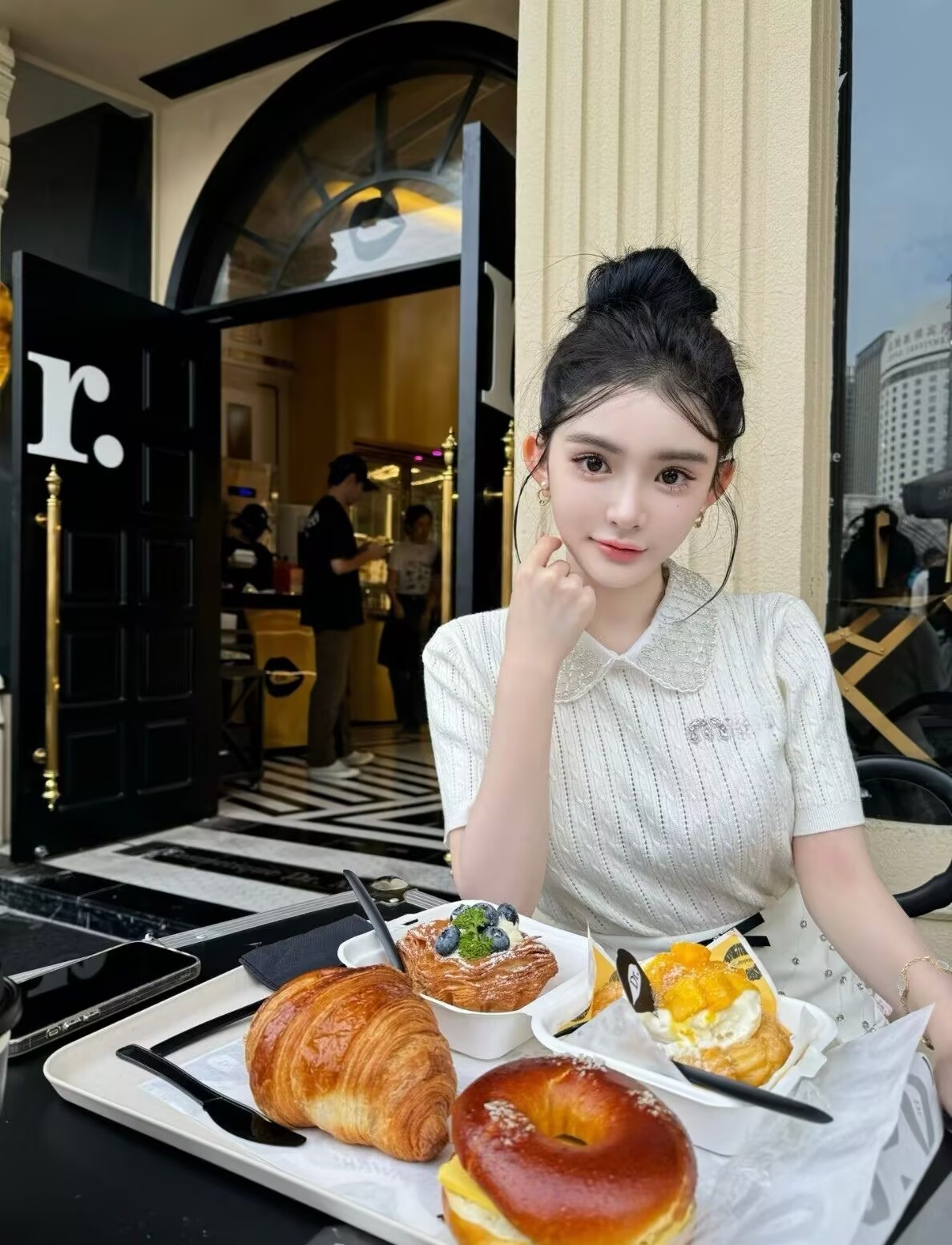 폭발 무거운 작업 비즈 박기 미아오 부서 니트 스웨터