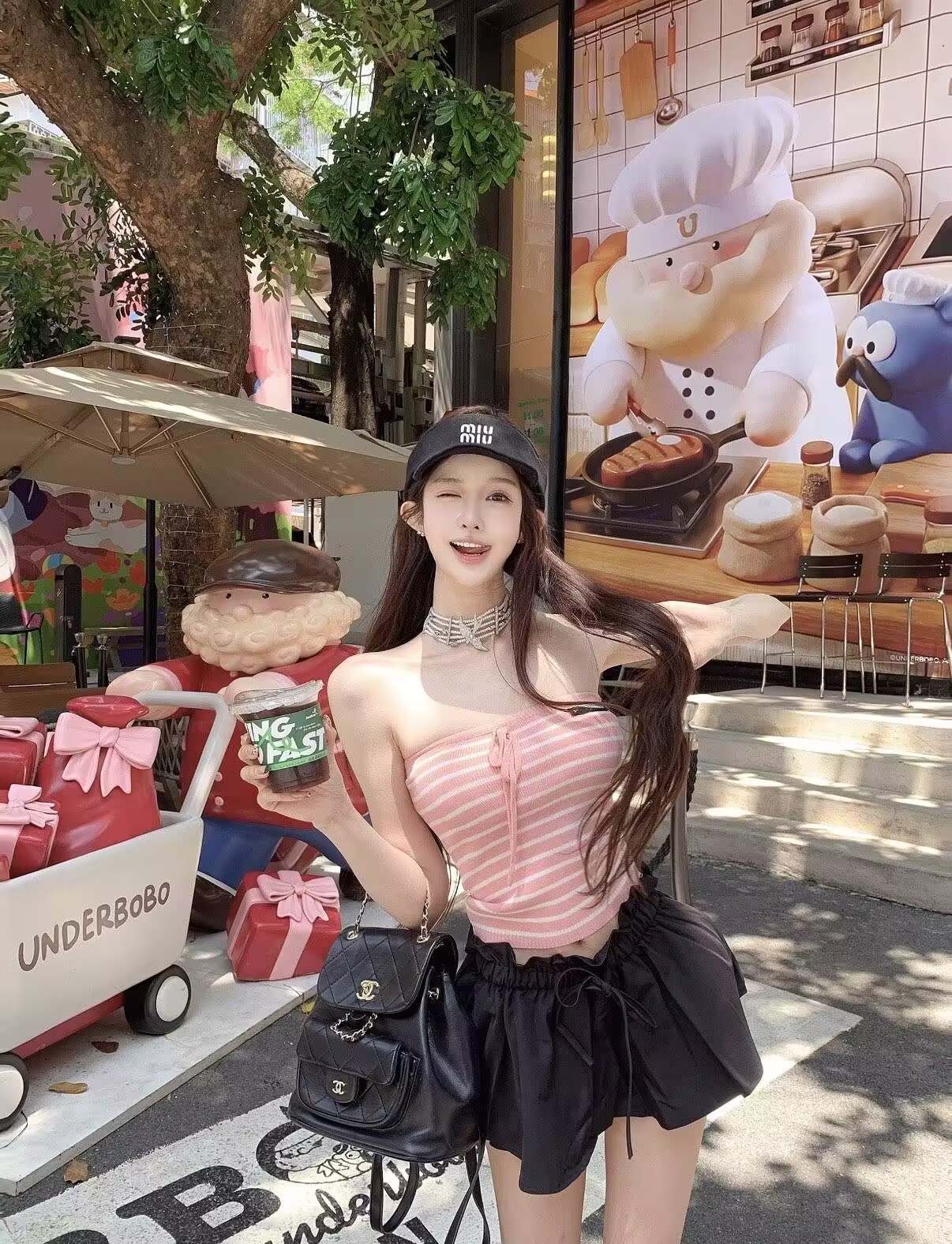 폭발 미아오 부서 알파벳 스트라이프 포장 브로치 짠 셔츠 연령 감소 섹션 미니 스커트 세트