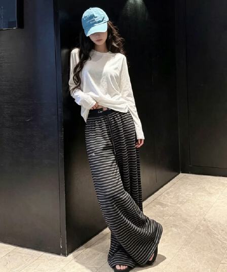 폭발 자수 알파벳 질감 스트라이프 캐주얼 바지