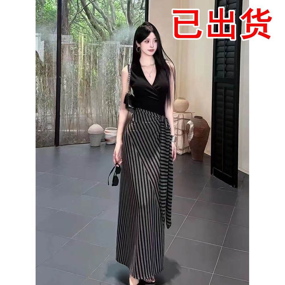 FA34839# 时尚V领无袖上衣+撞色条纹绑带半身裙两件套女 服裝批發女裝批發服飾貨源
