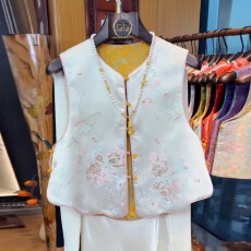 批发新年中式提花气质马夹背心女2026春季新品别致盘扣马甲双面穿