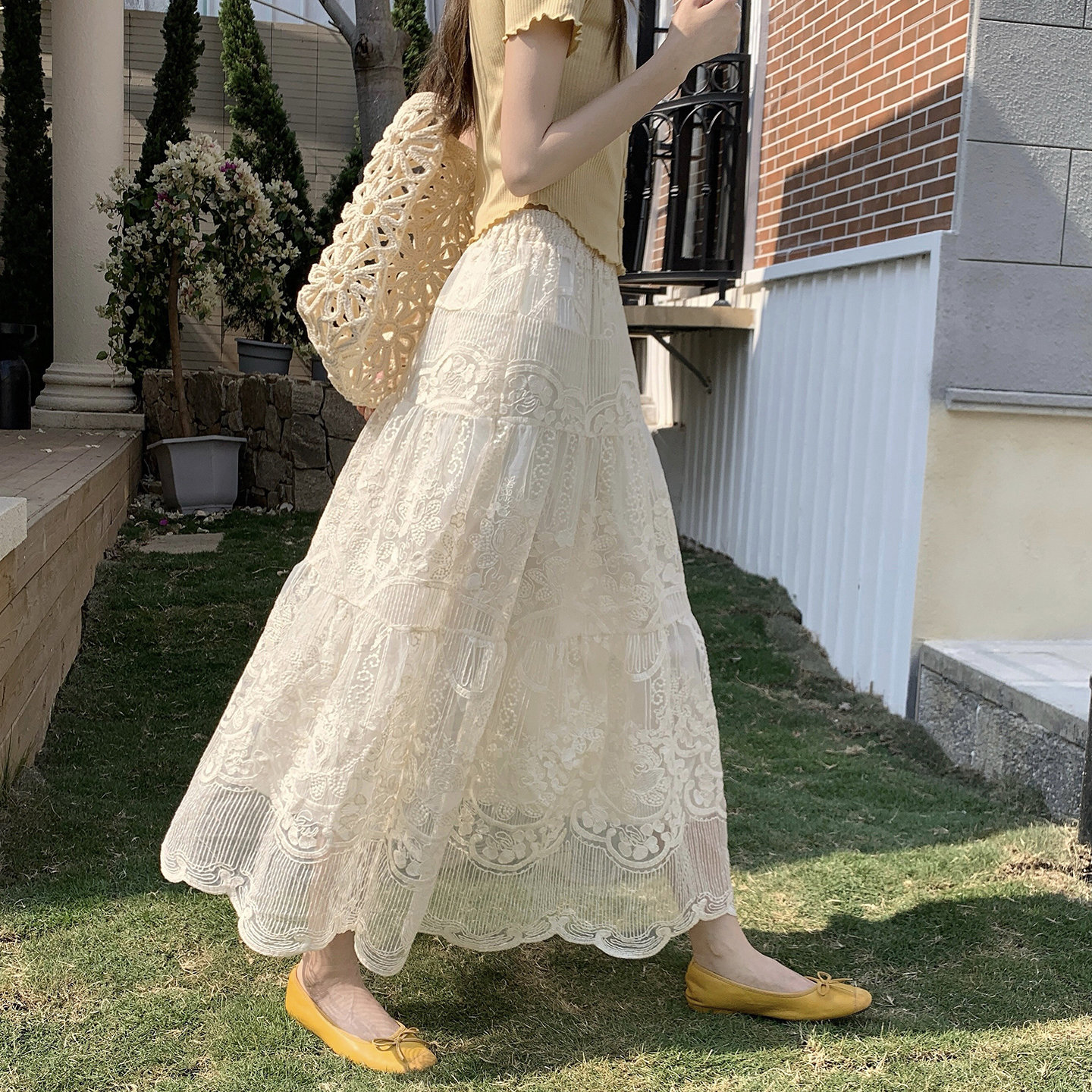 살구 색상 레이스 자수 반신 스커트 여성 봄 새로운 하이웨이스트 표지 넓적 다리 슬림해 보이는 중간 길이 A라인 스커트 퍼프 스커트