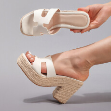 批发2025<b class='q'>夏</b>季新款坡跟麻绳厚底防水台高跟鞋外贸女拖鞋货号