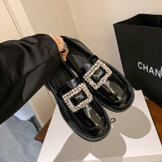 批发2025秋季新款水钻方扣圆头<b class='q'>英伦</b>小皮鞋单鞋女鞋货号