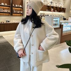 批发立领小香风仿水貂毛绒冬季环保皮草女2025新款高级感上衣<b class='q'>兔毛</b>外套