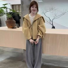 大码秋冬季高级感时尚气质洋气宽松显瘦毛呢外套女短款卫衣