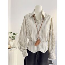 批发短款收腰条纹<b class='q'>衬衫</b><b class='q'>女长袖</b>2026秋季开叉设计感气质通勤<b class='q'>衬衣</b>韩系上衣