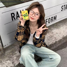 批发港风复古chic格子衬衫女春秋<b class='q'>冬</b>季高级设计感美式潮牌小众上衣外套