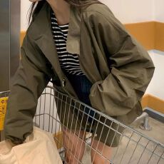 批发春夏<b class='q'>韩国</b>chic简约复古半高领宽松休闲百搭抽褶设计长袖<b class='q'>风衣外套</b>女