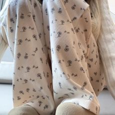 批发米白色<b class='q'>碎花</b><b class='q'>阔腿裤</b>女春秋宽松直筒小个子垂感运动休闲卫<b class='q'>裤</b>