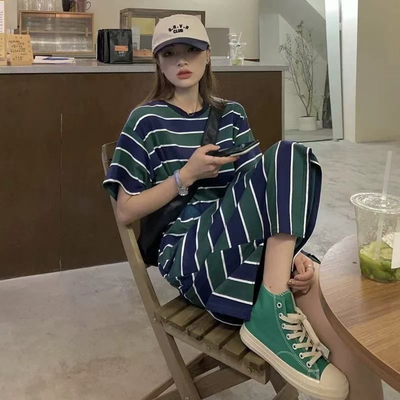 일본식 도파민 스트라이프 티셔츠 롱 스커트 한국 스타일 굴곡 루즈핏 드레스