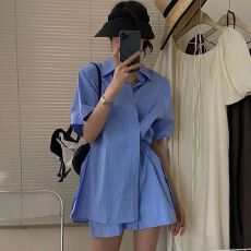 批发2026韩国chic夏季新气质翻领条纹短袖衬衫+高腰休闲宽松<b class='q'>短裤</b><b class='q'>套装</b>