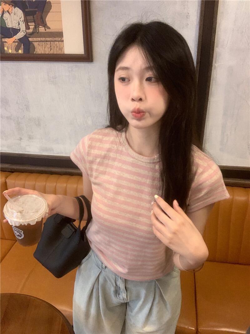 스트라이프 배색 디자인 긍정적 인 어깨 반팔 티셔츠 여성 여름