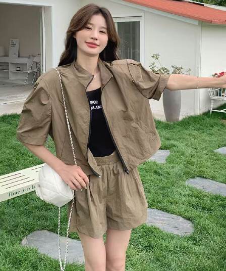 소금 부서 착용 가져 가라. 카키 색 워크웨어 레트로 반바지 세트 두 조각 여성 세트 여름 튀김 거리 작은 키 패션 외국 가스