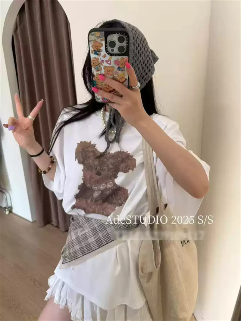 한국 스타일 레트로 만화 프린트 연령 감소 라운드 넥 반팔 티셔츠 여성 루즈핏 느긋한 바람 맨위 여성 여름