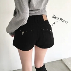 批发26春<b class='q'>夏</b>铆钉袋盖低腰挺括休闲牛仔短裤