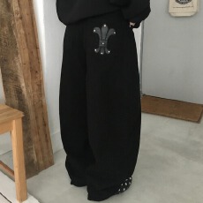 批发现 潮酷皮标贴口袋黑色宽松萝卜裤哈伦<b class='q'>牛仔</b>裤