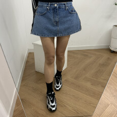 批发现 26春 洋气侧拉链<b class='q'>百搭</b>牛仔短裙 裙<b class='q'>裤</b>