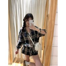 批发<b class='q'>韩版</b>撞色拼接格纹衬衫女装新款叠穿内搭上衣设计感小众衬衣薄外套