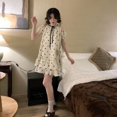 批发PtonUmi珍珠少女 露肩挂脖<b class='q'>连衣裙</b>女夏宽松短袖<b class='q'>波点</b>气质蓬蓬娃娃裙