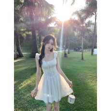 批发白水女春日小白裙白色吊带连衣裙<b class='q'>春秋</b>新款收腰显瘦度假初恋<b class='q'>短裙</b>夏