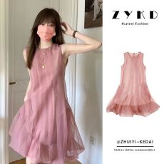 粉色圆领无袖连衣裙女2026年夏季新款女装气质设计感宽松连衣裙子