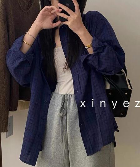 사계절 섹션 프랑스식 레트로 블루 색상 체크무늬 여성 셔츠 루즈핏 느긋한 바람 슈퍼 잘 생긴 긴팔 셔츠 맨위