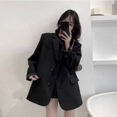 批发赫本风休闲高级感黑色西装<b class='q'>外套</b>女秋季新款<b class='q'>韩版</b>宽松小个子西服上衣