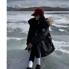 批发情侣派克服工装羽绒棉服2025新款中长款宽松加厚设计感外套潮