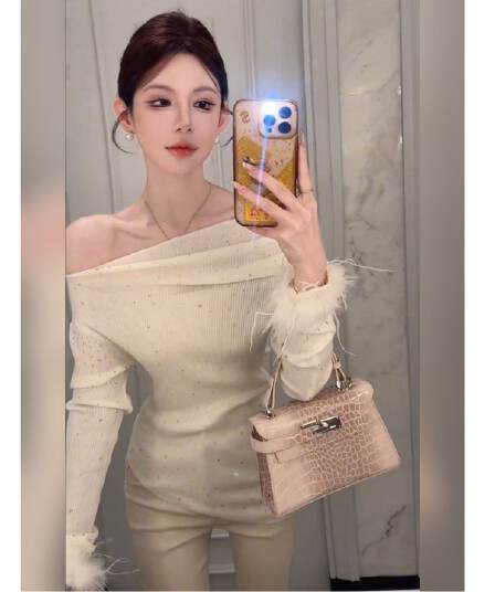 뮤 S 양모 미니멀리즘 핫픽스 오프숄더 긴팔 가을 편안함 다용도 슬림해 보이는 명문 여성 로얄 자매 맨위
