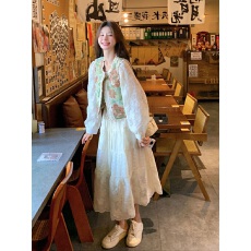 批发2026新款法式气质小众独特碎花吊带<b class='q'>连衣裙</b>女夏季新款打揽吊带裙