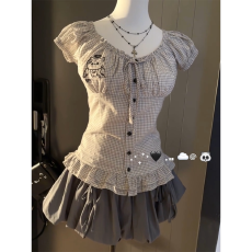 批发可爱亚文化宅萌系古早感格子花边短袖上衣女夏休闲百搭花苞裙套装