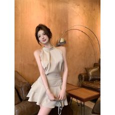 批发无袖挂脖背心上衣<b class='q'>女</b>夏季小个子套装荷叶边蛋糕半身短裙气质两件套