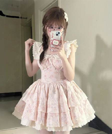 원본 품질 전원 공주 작은 날다 소매 부드러운 여름 순수한 욕망 바람 달콤함 슬림해 보이는 품격 반팔 미니 스커트