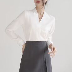 批发无领白衬衫女抗皱工作服上衣春秋高级感气质雪纺v领职业长袖衬衣