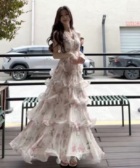 for fay 이슬 장미 정원 프랑스식 휴가 바람 프린트 행침 목 쉬폰 케이크 롱 스커트 여성 V넥 드레스