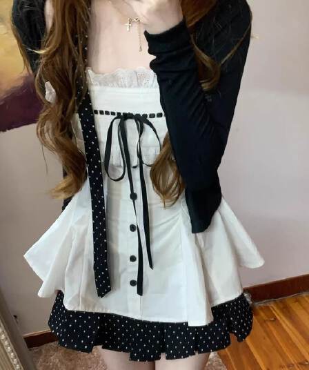 한 부서 자이언트 잘 생긴 ootd 착용 가져 가라. 전체 집합 이른 봄 2026 새로운 miu 부서 점프 슈트 치마 짧은 스커트 세트